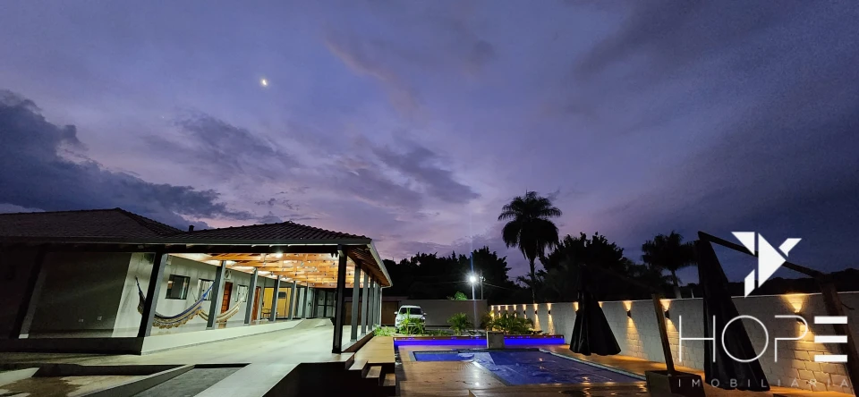 Chácara de Alto Padrão na Estrada do Limoeiro – 1.919 m² de Conforto e Natureza