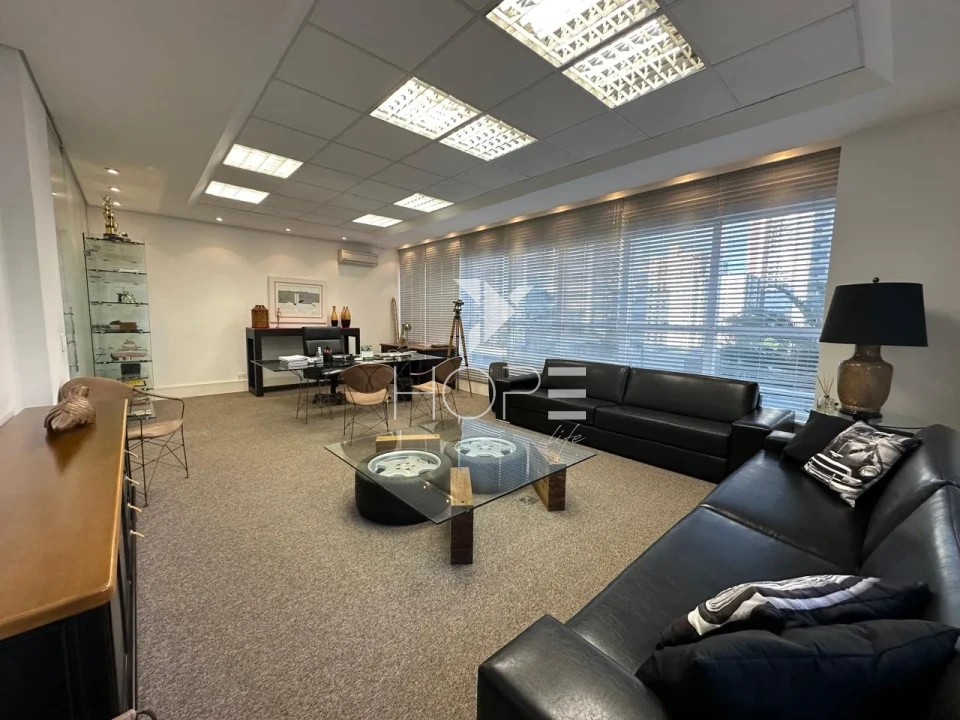 Imagens do imóveis Salas comerciais à venda com 206 m² e 2 vagas no Edifício Torre Montello – Gleba Palhano – Londrina/PR