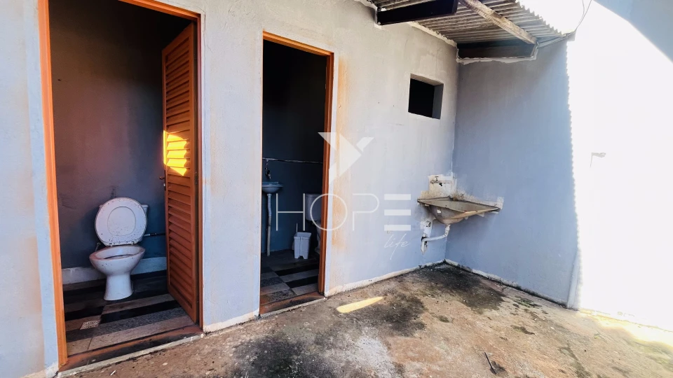 Imagens do imóveis Barracão para Alugar na Av. ARTHUR THOMAS em Londrina | 1.000m² de área total I 600m² de área construída, Pátio para Caminhões e Energia Trifásic