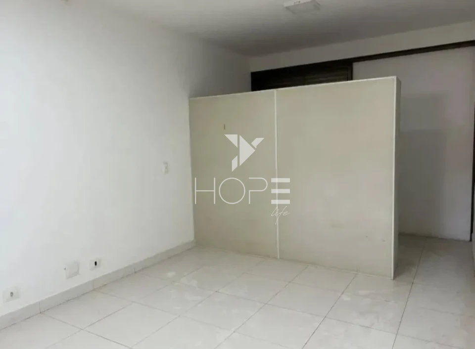 Imagens do imóveis Casa comercial para locação com 500 m² - 12 salas - piscina - quadra esportiva - Centro - Londrina PR