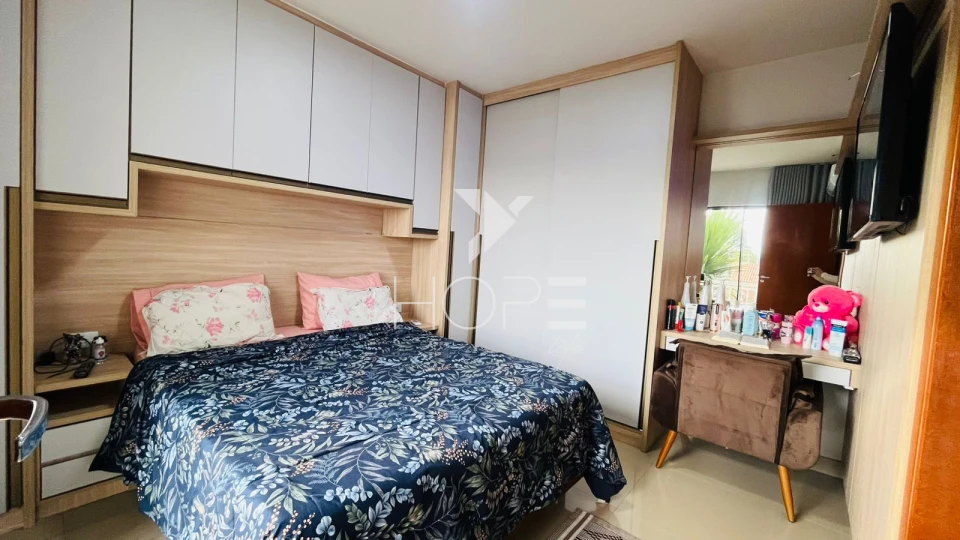 Imagens do imóveis Casa à venda com 250 m² - 3 quartos sendo 2 suítes - 4 vagas - espaço gourmet - Conjunto do Café - Zona Norte - Londrina PR