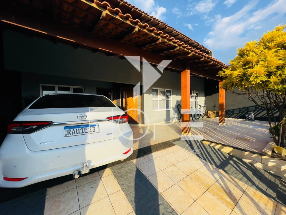 Imagens do imóveis Sobrado com piscina à Venda – 276m² Internos – 5 Quartos – Jardim Silvino – Zona Leste – Cambé/PR