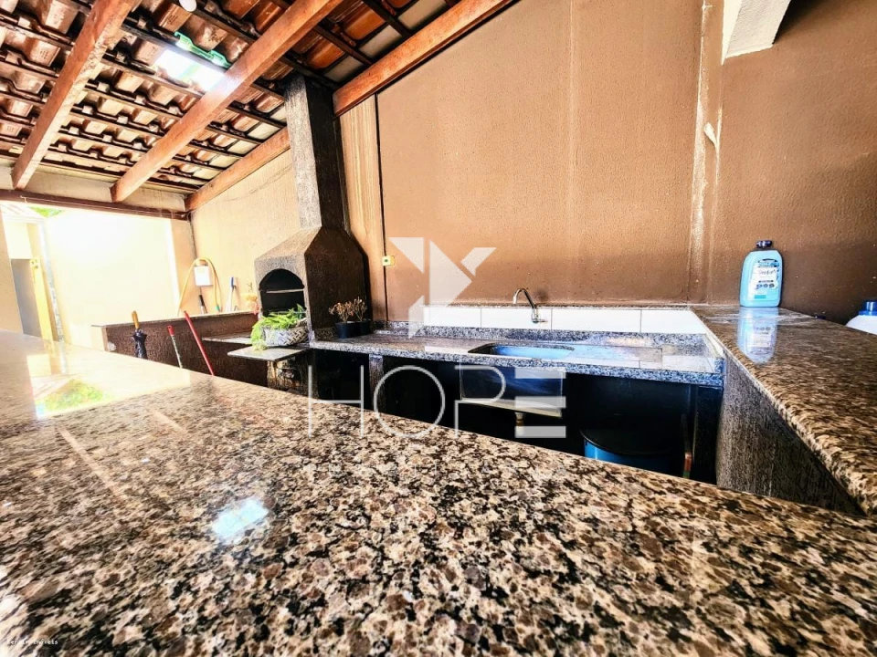 Imagens do imóveis Casa à venda com 191 m² - 3 quartos - suíte - 3 vagas - planejados - Parque Residencial Manela - Cambé PR