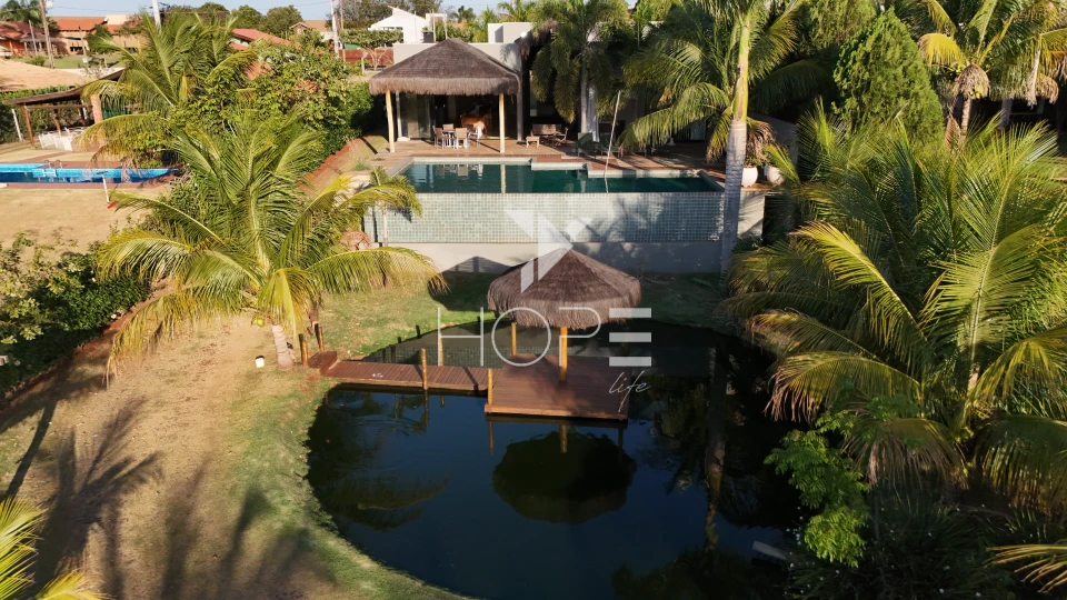 Imagens do imóveis Condomínio Riviera do Poente – Chácara Molhada porteira fechada À venda  – 4 suítes – 5 vagas – 2.600 m² – Alvorada do Sul/PR