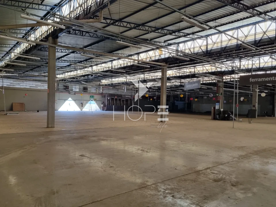 Imagens do imóveis Loja / ponto comercial de grande porte para locação com 6.817m² - Av Tiradentes - Rodocentro - mais de 100 vagas - Londrina PR