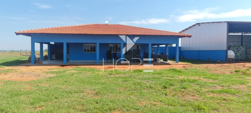 Imagens do imóveis Fazenda em dívida à venda com 322 alqueires - estrutura pecuária completa - Águas Claras MS