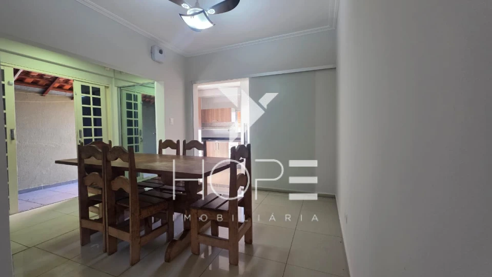 Sobrado à Venda – 390 m² – Dom Pedro - Zona Leste – Londrina/PR