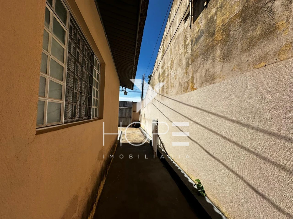 Casa à venda no Maria Lúcia – com edícula – Londrina/PR