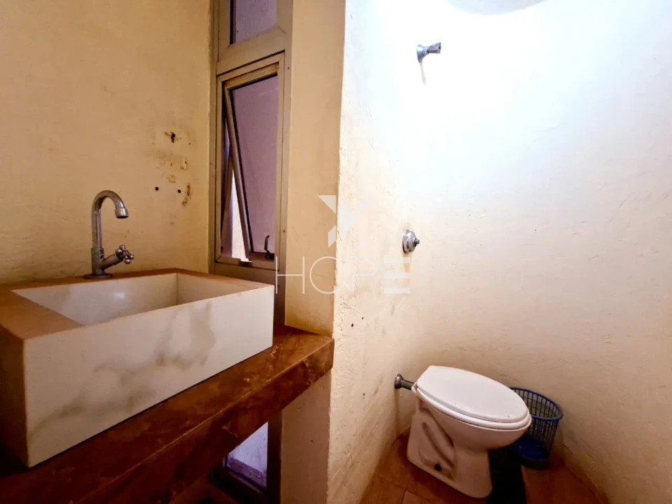 Imagens do imóveis Casa comercial à venda com 438 m² - próxima à Av. Higienópolis e Av. JK - Centro - Londrina PR