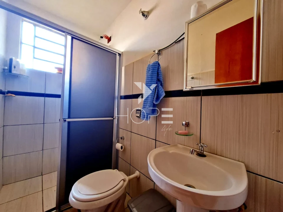 Imagens do imóveis Chácara à venda com 9.200 m² - casa com 180 m² - Estrada do Limoeiro - Londrina PR