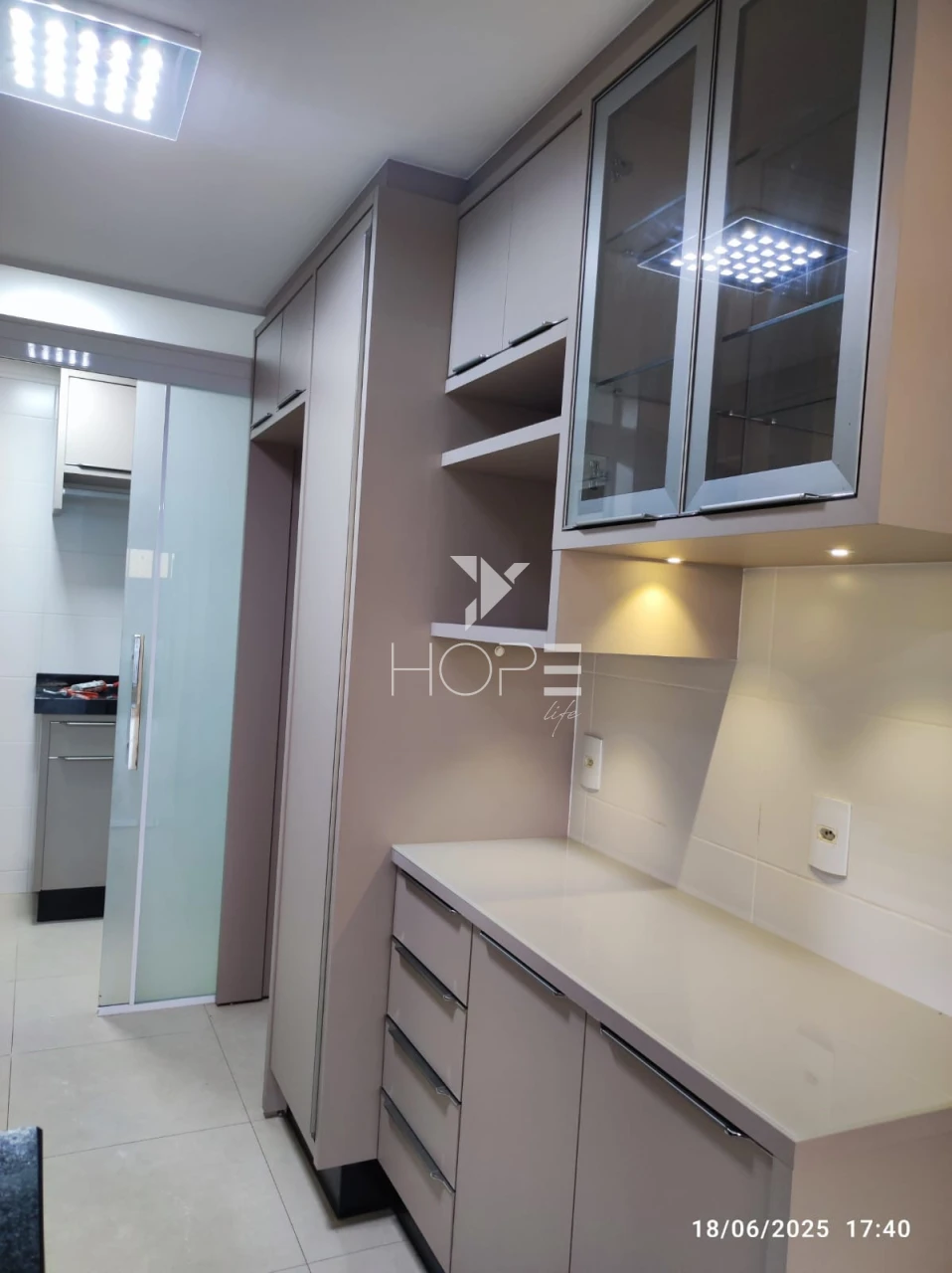 Imagens do imóveis Apartamento Mobiliado à Venda – 3 Quartos (1 Suíte) – 93m² – Residencial Maison Monet – Cambé/PR