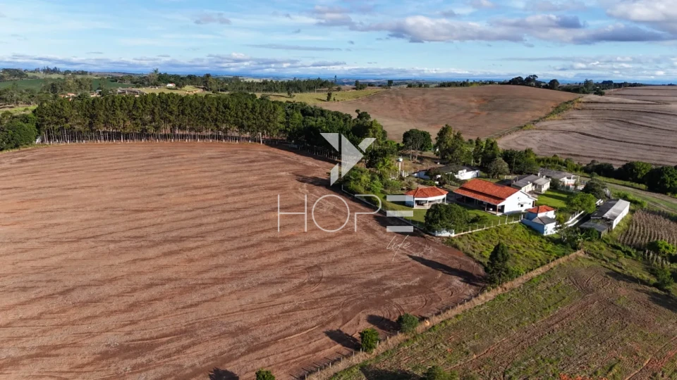 Imagens do imóveis Sítio porteira fechada à venda com 17.66 alqueires - agricultura e pecuária - Itapetininga SP