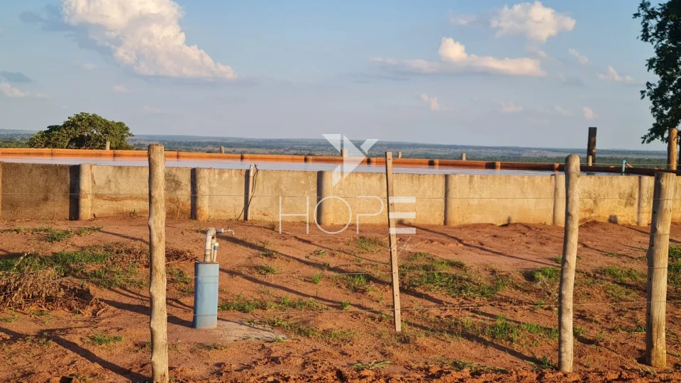 Imagens do imóveis Fazenda em dívida à venda com 322 alqueires - estrutura pecuária completa - Águas Claras MS