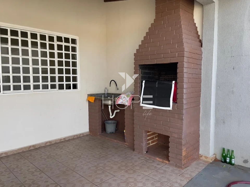 Imagens do imóveis Casa à Venda com Piscina – 62m² – 2 Quartos – Coliseu – Zona Norte – Londrina/PR