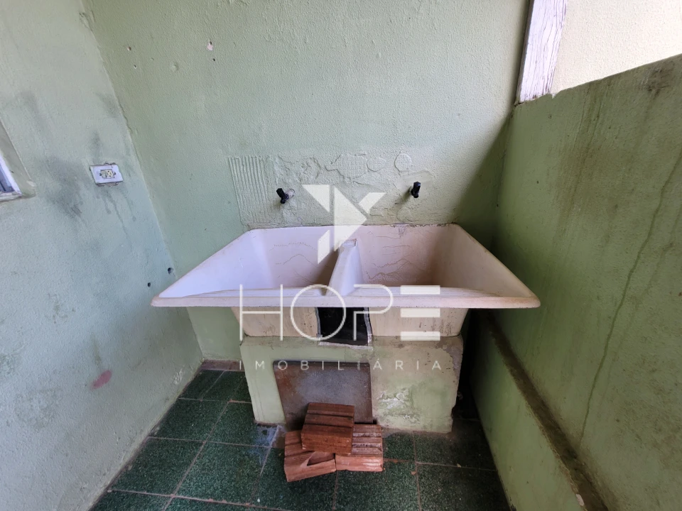 Imagens do imóveis Casa 3 Quartos com Edícula na Zona Oeste de Londrina – Bairro Leonor