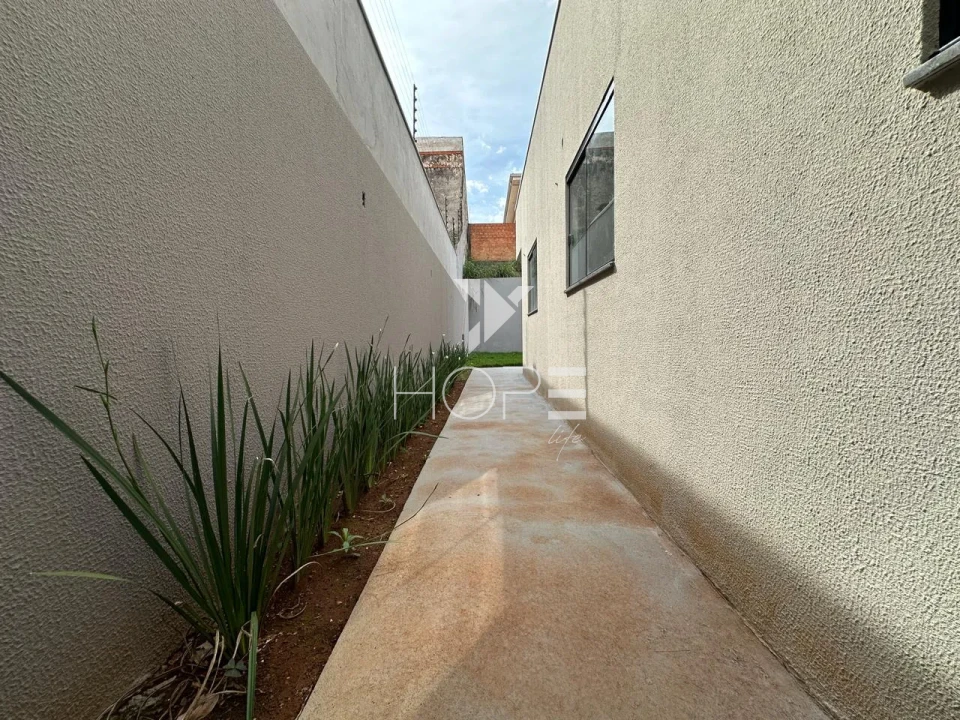 Imagens do imóveis Casa à venda com 3 quartos e 1 suíte no Jardim Colúmbia – 90 m² – Zona Oeste – Londrina