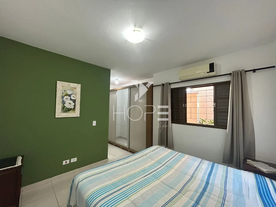 Imagens do imóveis Casa Geminada à venda com 126 m² - 3 quartos - 1 suíte - área gourmet - Zona Norte - Londrina PR