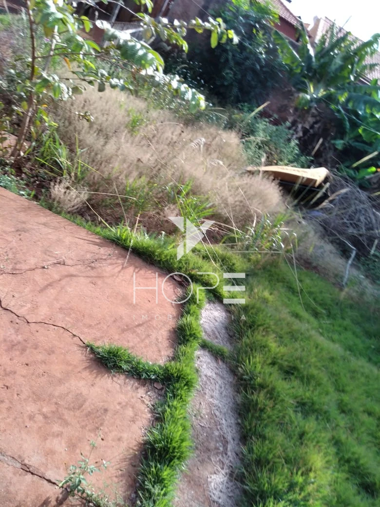 Casa à Venda 2 Quartos no Centro de Porecatu - PR – Terreno Amplo com Potencial