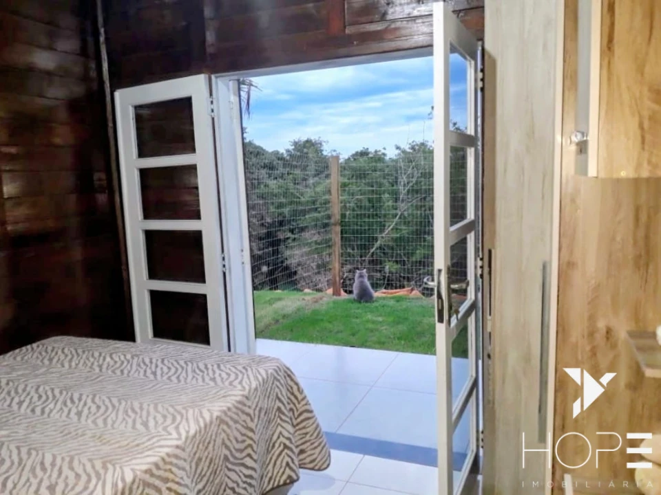 LINDA CHACARA DE 5000 m² NO CONDOMÍNIO ITAUNA