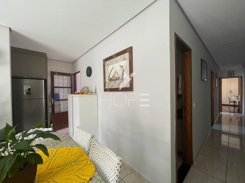 Imagens do imóveis CASA A VENDA CHAMONIX - 3 DORMITÓRIOS (1 SUÍTE) - 125m² - R$ 490.000,00