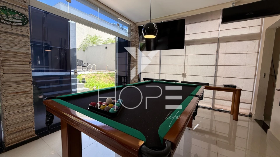 Imagens do imóveis Casa para Locação Sun Lake Residence  – 350 m² privativos – 4 quartos –  Londrina/PR