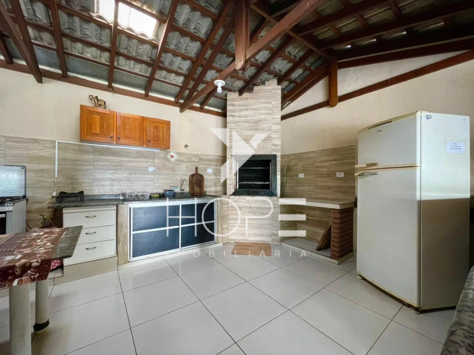 Chácara à Venda - Porteira Fechada – 450m² – Bairro Colúmbia – Zona Oeste – Londrina/PR