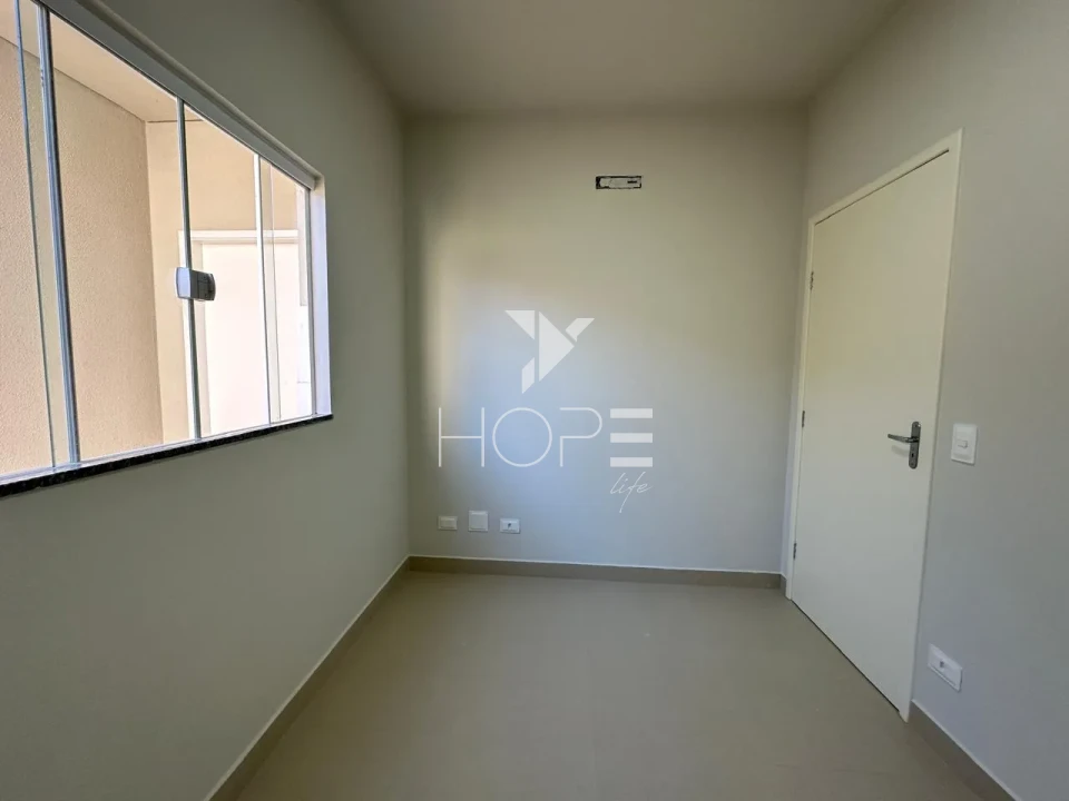 Imagens do imóveis Casa geminada à venda com 3 quartos (1 suíte) no Jardim Bandeirantes – Zona Oeste – Londrina/PR