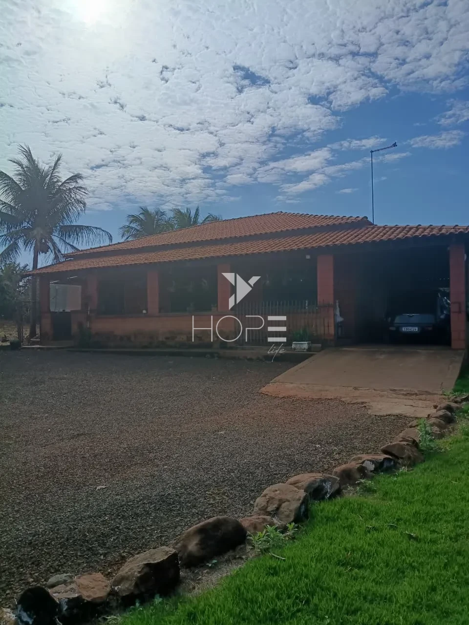 Imagens do imóveis Chácara à venda - 3 quartos - 1 suíte - área gourmet - próxima à represa - Alvorada do Sul PR