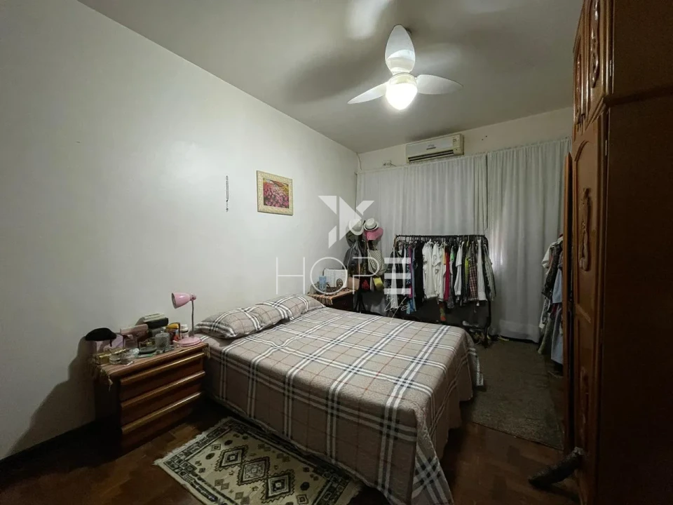 Casa à Venda – 167 m² – 4 Quartos – Petrópolis – Região Central – Londrina/PR
