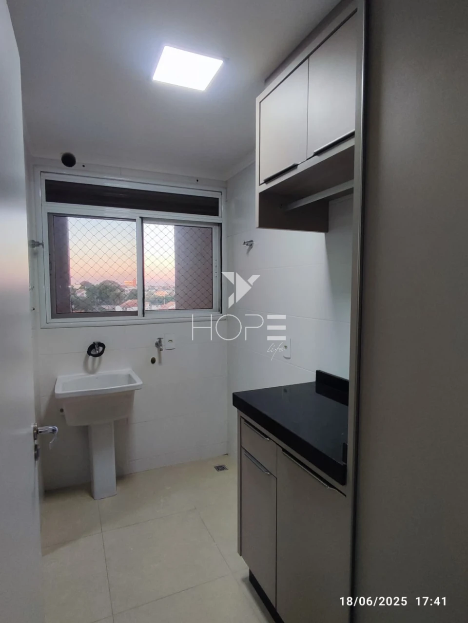 Imagens do imóveis Apartamento Mobiliado à Venda – 3 Quartos (1 Suíte) – 93m² – Residencial Maison Monet – Cambé/PR