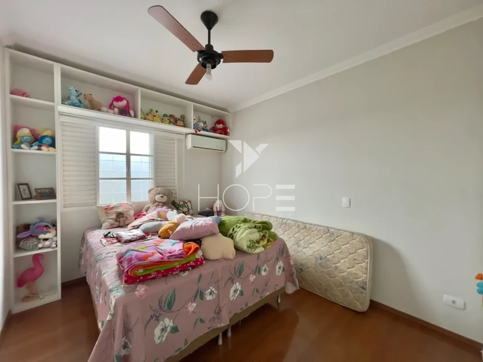 Sobrado em Condomínio à Venda – 261m² – 3 Quartos (1 Suíte) – Vale das Araucárias – Parque Residencial Alcântara – Zona Sul – Londrina/PR