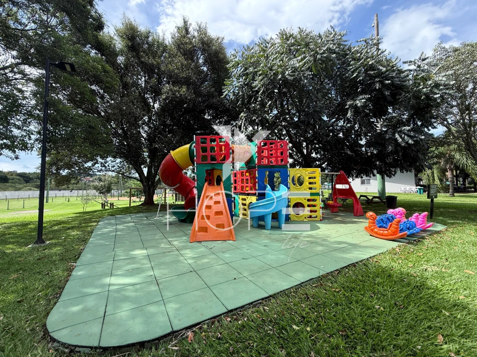 Imagens do imóveis Casa para Locação Sun Lake Residence  – 350 m² privativos – 4 quartos –  Londrina/PR