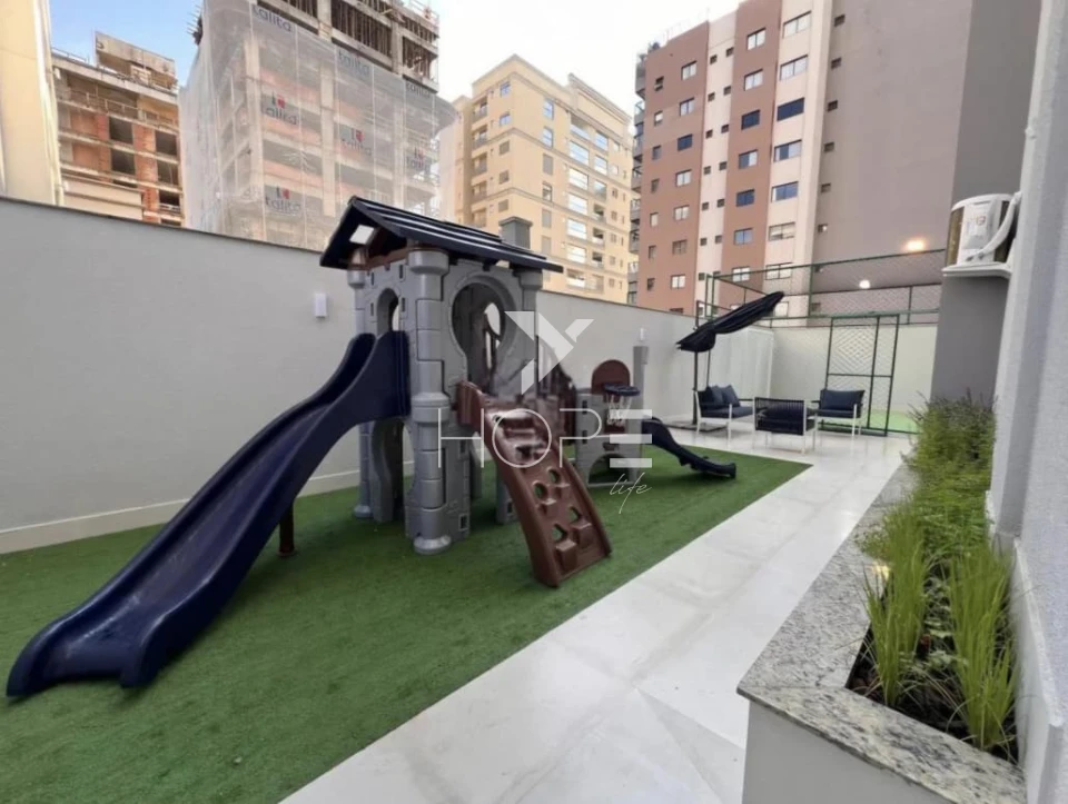 Residencial Ilha de Creta - apartamento à venda com 112m² - 3 suítes - 600 metros do mar - Meia Praia - Itapema SC