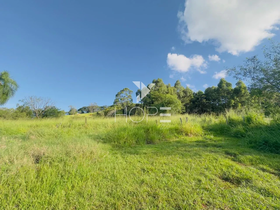 Imagens do imóveis Chácara à venda – 30.000 m² – Patrimônio Regina – Londrina/PR – Piscina e Espaço Gourmet