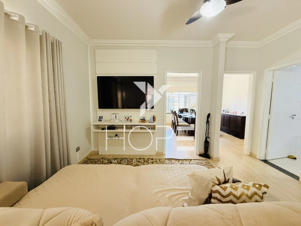 Casa à venda – 3 quartos – 180 m² – Jardim Brasília – Londrina/PR