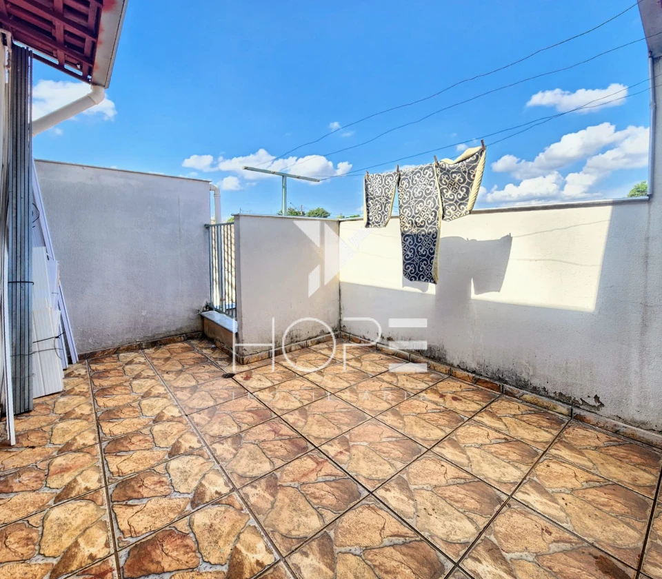 Casa à venda – 3 quartos – Conjunto Parigot de Souza 3 – Londrina/PR