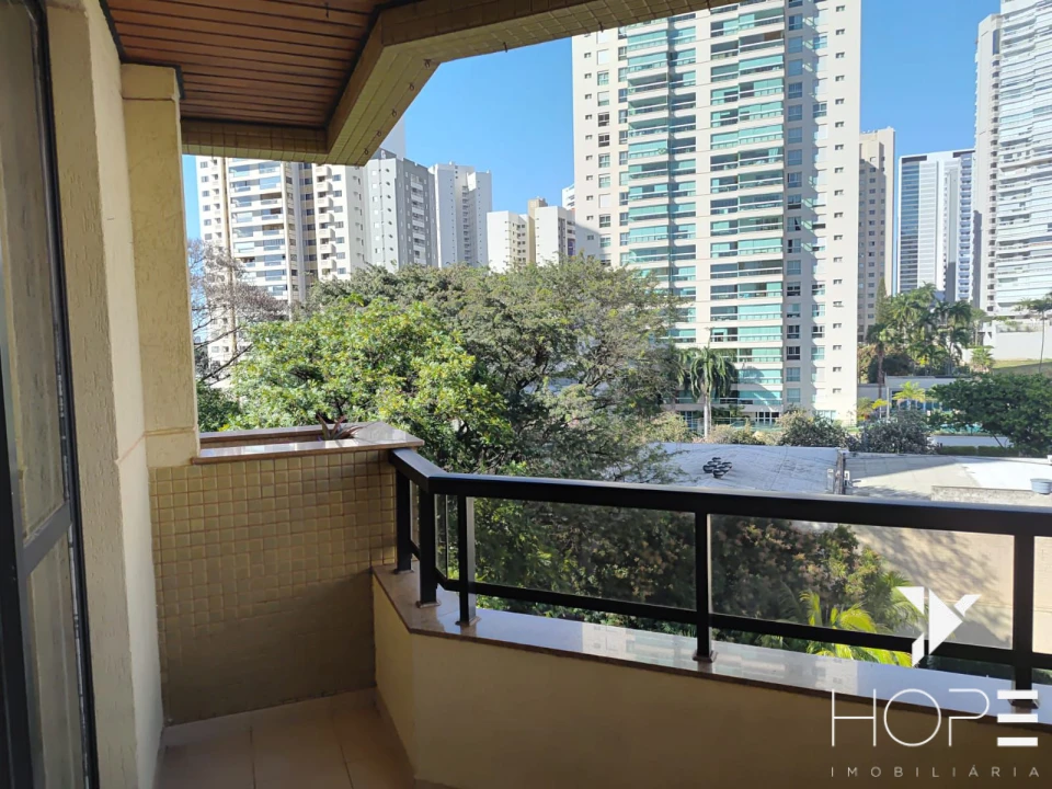 Apartamento à venda – 185 m² – Condomínio Bosque Wilmar Berbet – Gleba Fazenda Palhano – Londrina/PR