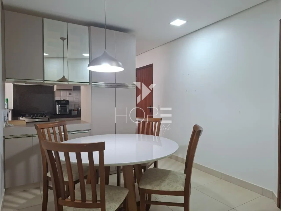 Edifício Granville - Apartamento Mobiliado à venda com 111m² - 3 quartos (1 suíte) - porteira fechada - Centro - Londrina PR