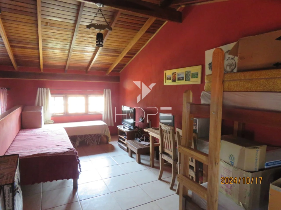 Imagens do imóveis Condominio de Chácaras Riviera do Poente - Chácara Molhada á Venda com 2632m² – 4 Quartos – Alvorada do Sul/PR