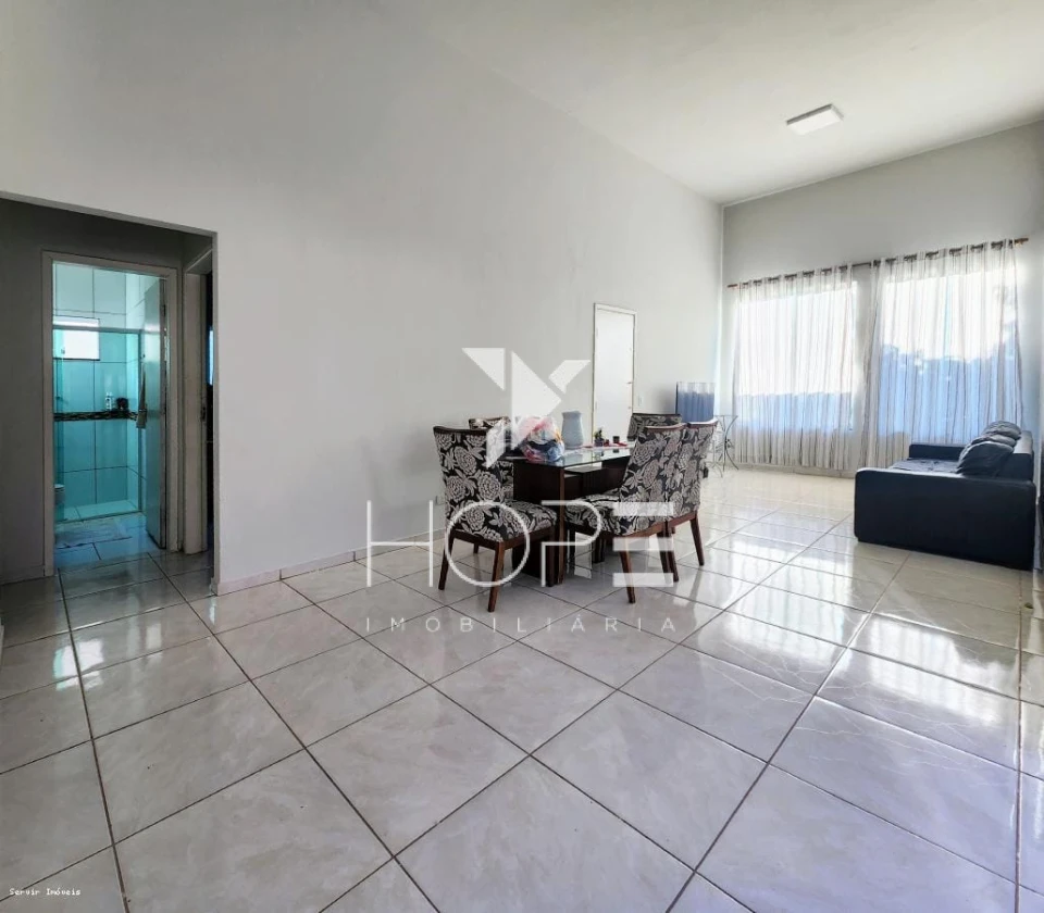 Imagens do imóveis Casa espaçosa com área gourmet no Residencial das Torres – Próx. ao Villaggio do Engenho