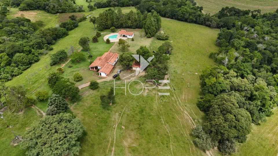 Imagens do imóveis Sítio à venda com 14.47 alqueires - pecuária - sede com piscina - Tatuí SP