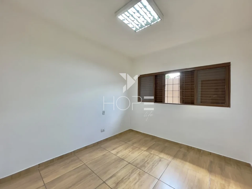 Imagens do imóveis Casa Térra para Locação – 295m² – 4 Quartos (1 Suíte) – Jardim Shangri-lá – Londrina/PR