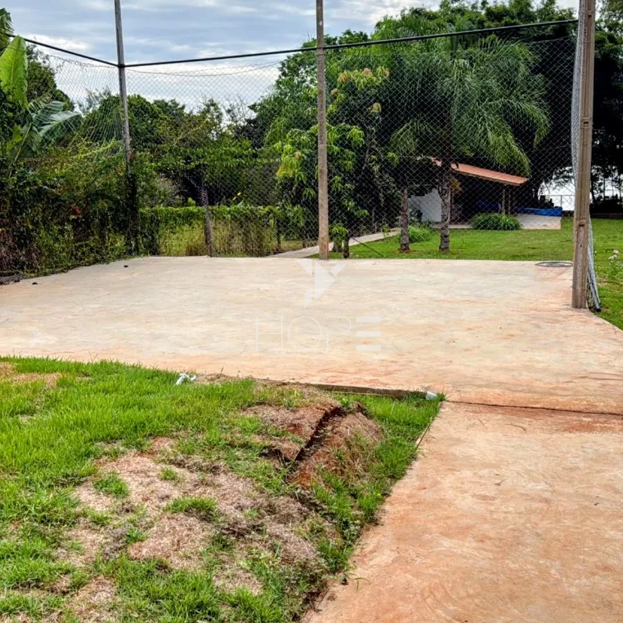 Imagens do imóveis Chácara à Venda no Condomínio Santa Rhut – 300m² Construídos – 3 Quartos (1 Suíte) – Sertanópolis/PR