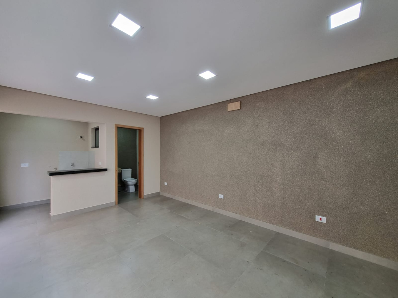 Imagens do imóveis Casa assobradada à venda  – 3 quartos com suíte – 180m² – Conjunto Semiramis Barros Braga – Londrina/PR