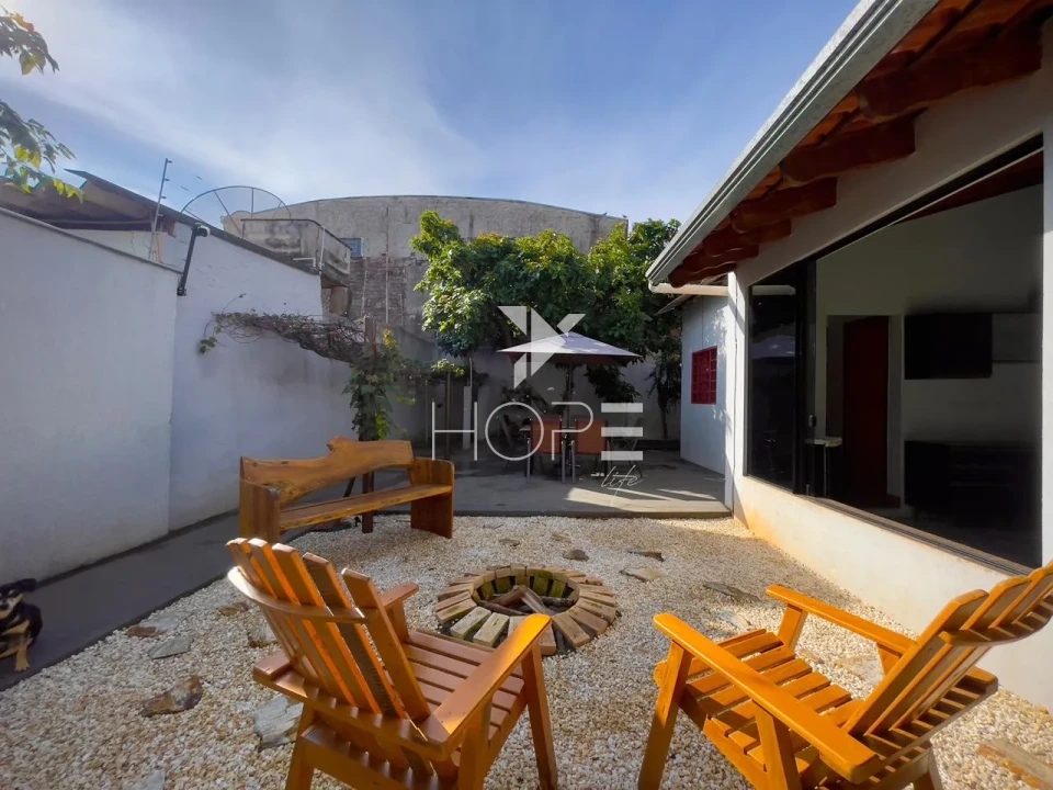 Imagens do imóveis Casa à Venda – 187m² – 3 Quartos (1 Suíte) – Franca – Zona Leste – Londrina/PR