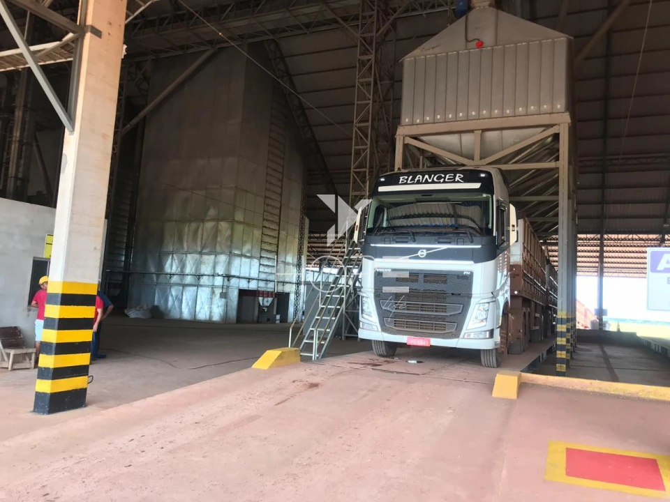 Imagens do imóveis Fazenda à venda 39.000 hectares dupla aptidão com armazém e pista de pouso – região de Confresa – Mato Grosso