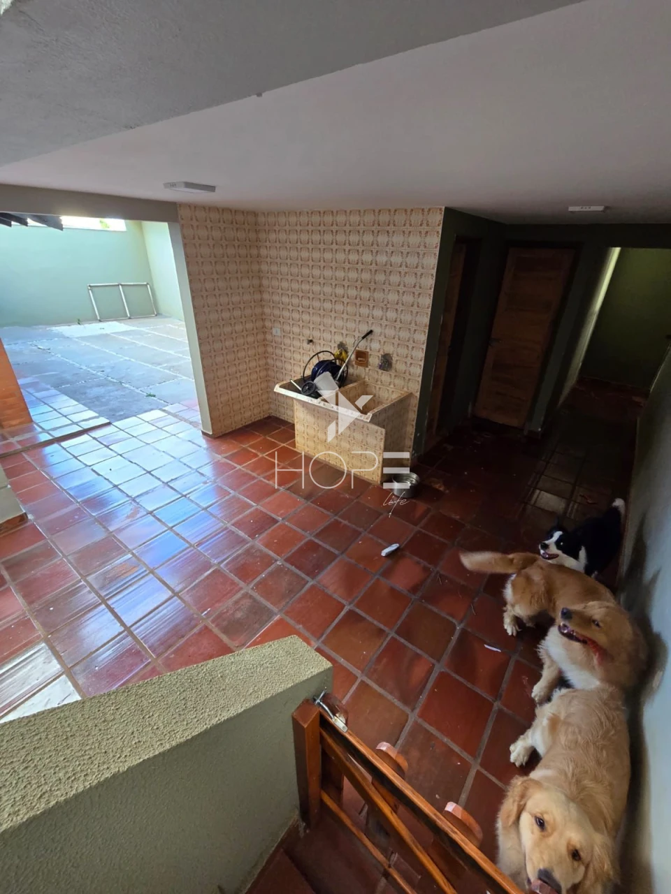 Imagens do imóveis Casa assobradada residencial/comercial à venda - 360 m² - com 3 quartos – 4 banheiros - 1 Vaga - Jardim Quebec – Londrina/PR