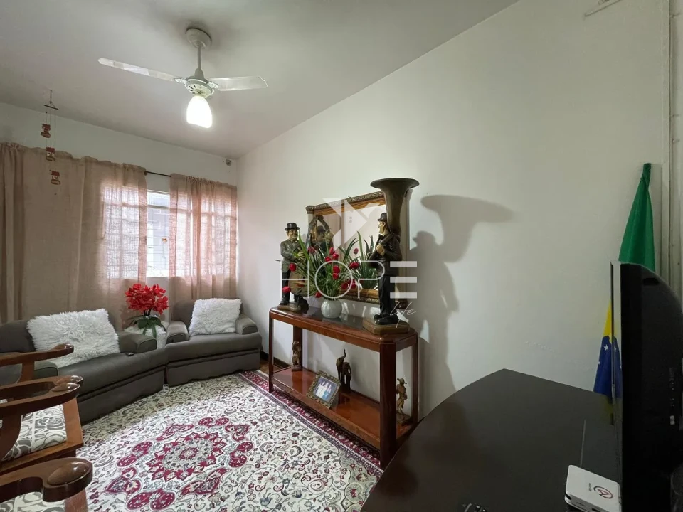 Casa à Venda – 167 m² – 4 Quartos – Petrópolis – Região Central – Londrina/PR