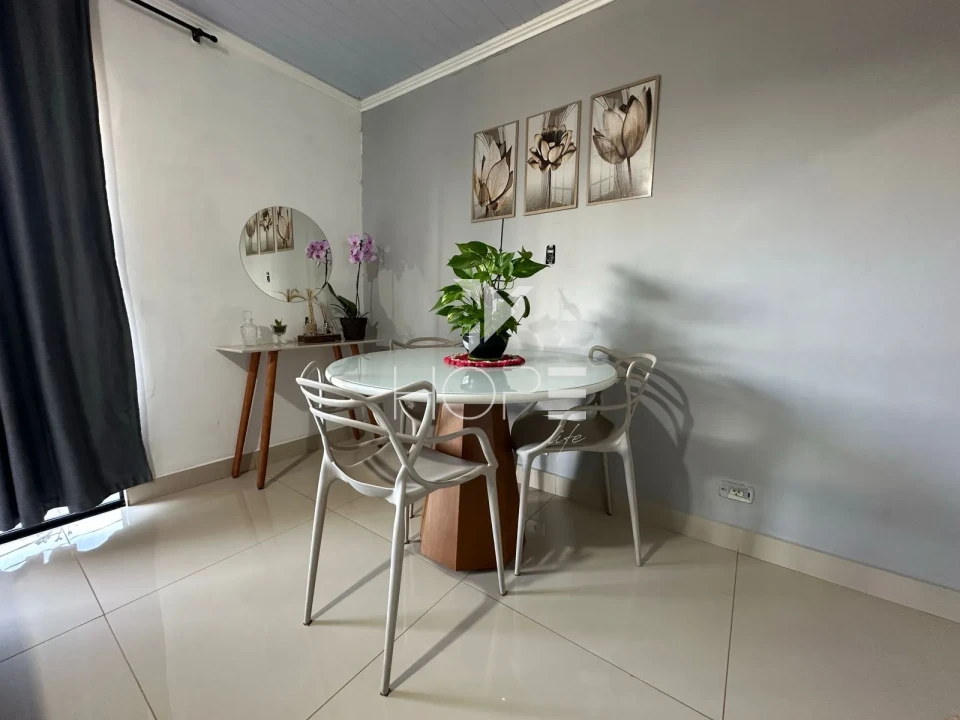 Imagens do imóveis Casa Geminada Sobrado à venda com 3 quartos-  Jardim Tókio – Zona Oeste – Londrina/PR