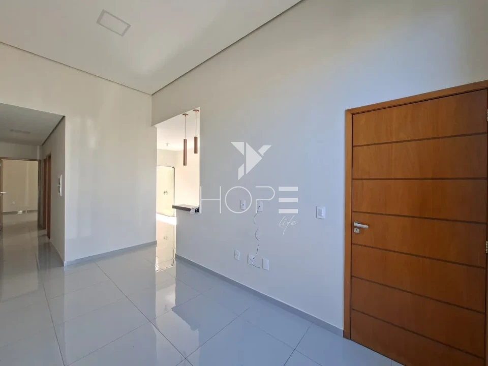 Casa geminada à venda com 73m² - 2 quartos - 1 banheiro - 1 Vaga - Jardim Padovani - Londrina PR